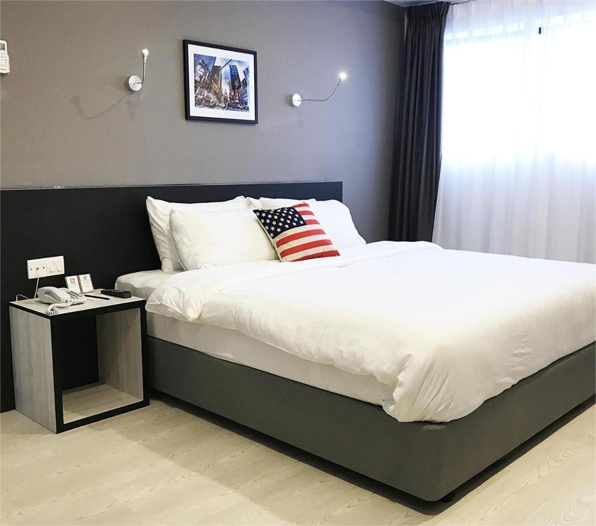 Manhattan Hotel Іпох Екстер'єр фото