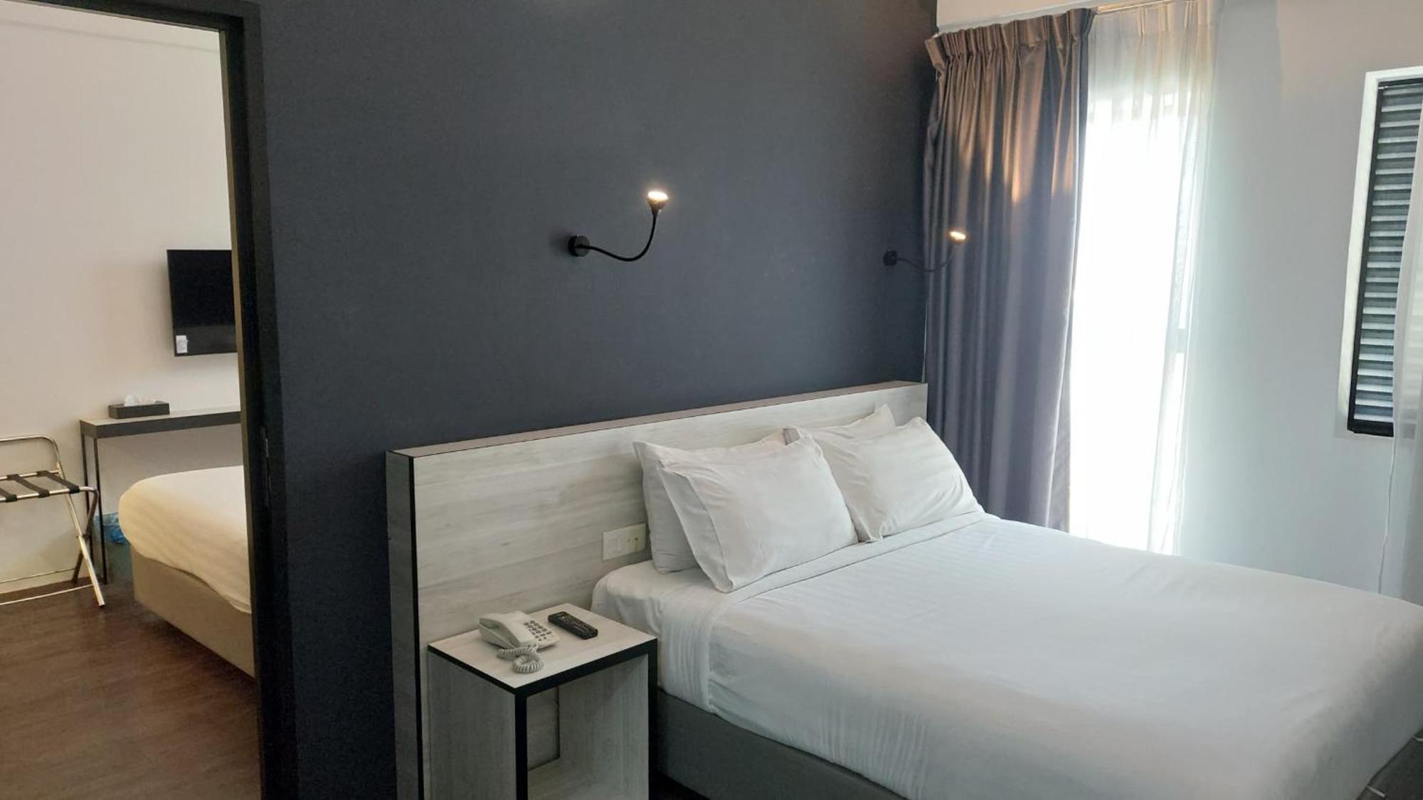 Manhattan Hotel Іпох Екстер'єр фото