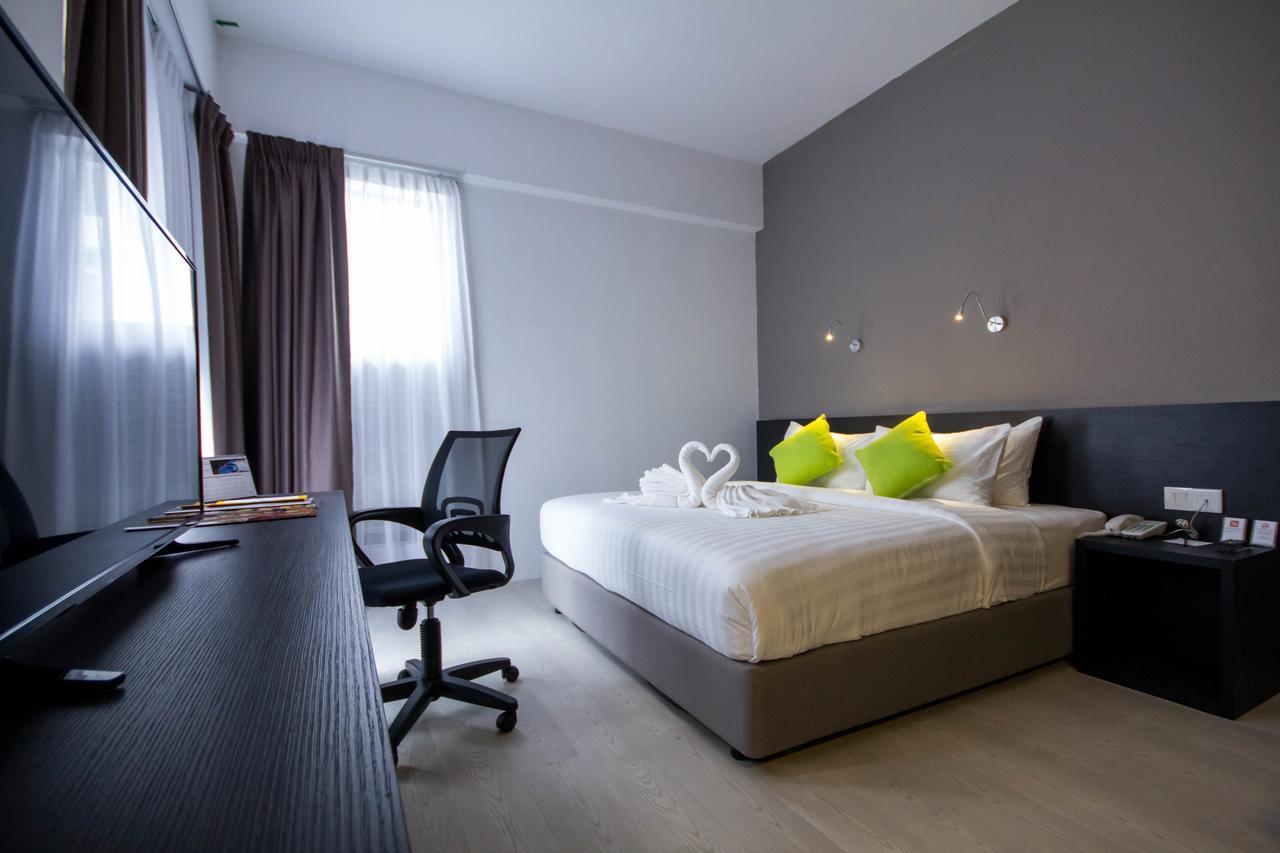 Manhattan Hotel Іпох Екстер'єр фото