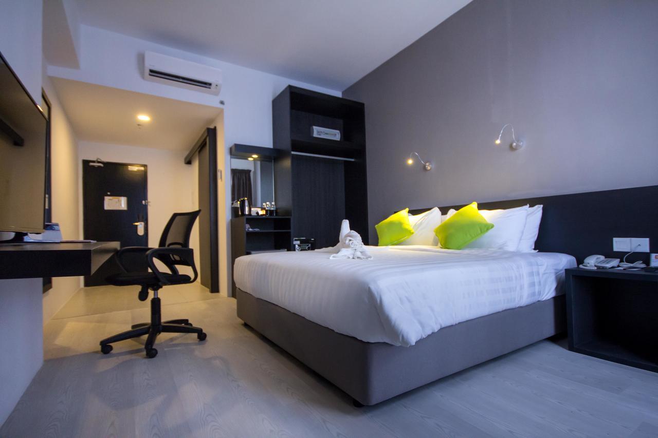 Manhattan Hotel Іпох Екстер'єр фото