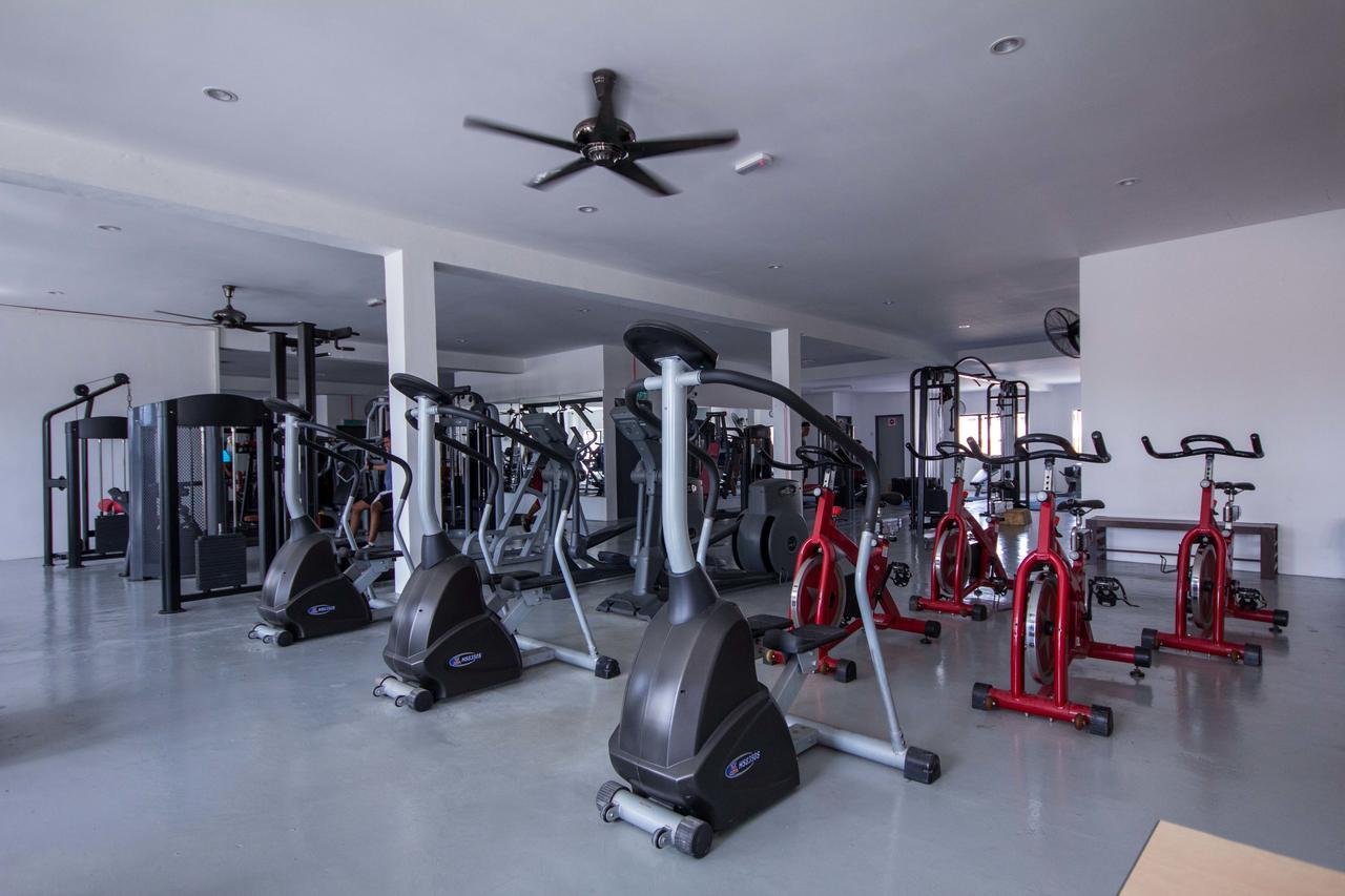 Manhattan Hotel Іпох Екстер'єр фото